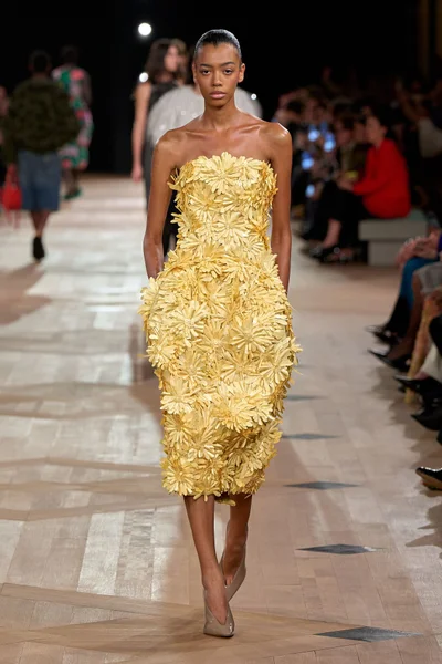 Look 46